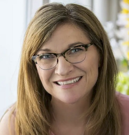 Joyce Speed headshot